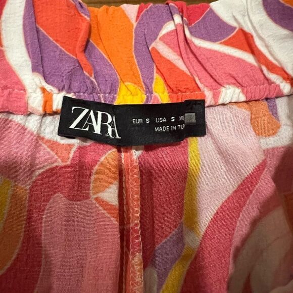 Zara ruffled shorts, size small - Picture 5 of 6